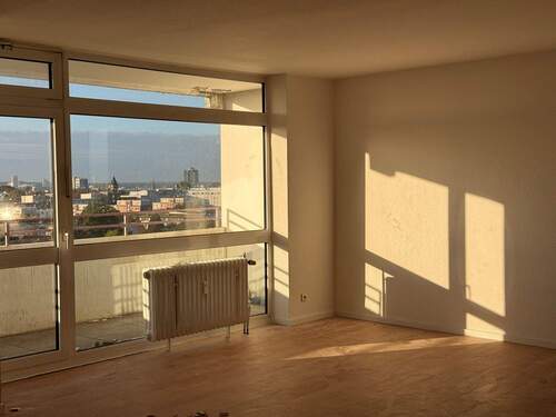 Wohnzimmer - Etagenwohnung mit 132,00 m² in Frankfurt am Main zur Miete