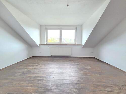 Schlafzimmer 3/Küche DG - 