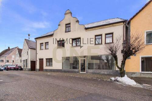 Bild 1 - Wohn- und Geschäftshaus mit außergewöhnlichem Entwicklungspotenzial im Herzen von Geiselhöring
