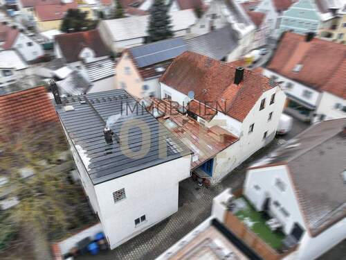 Bild 3 - 8 Zimmer Mehrfamilienhaus, Wohnhaus in Geiselhöring