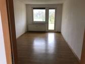 Wohnzimmer - 3 Zimmer Etagenwohnung zur Miete in Tützpatz