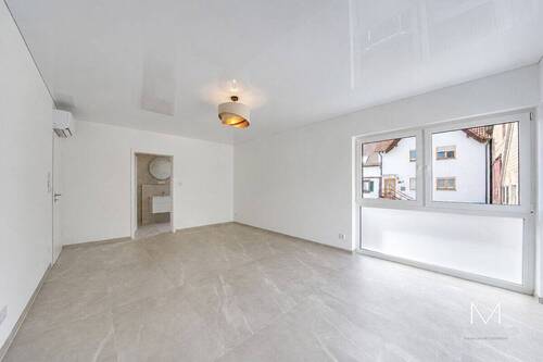 Master-Suite mit Bad - 
