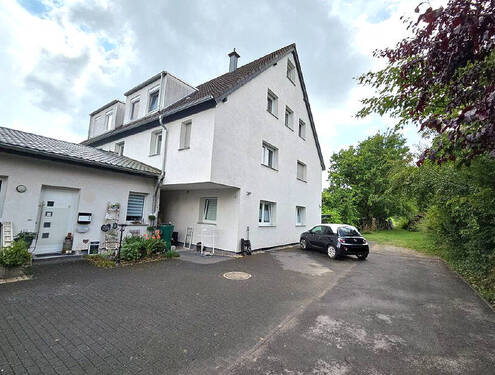 Objektvorderansicht von links - 3 Zimmer Etagenwohnung zum Kaufen in Nümbrecht / Drinsahl