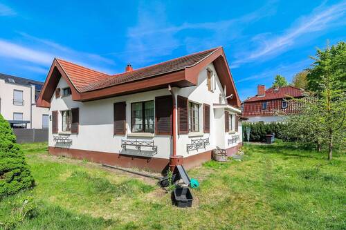 Hausrückansicht - 4 Zimmer Einfamilienhaus in Berlin