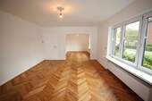 Wohn-/Esszimmer - Einfamilienhaus mit 193,00 m² in Meerbusch zur Miete