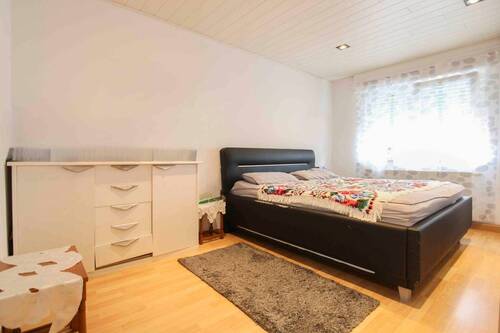 Schlafzimmer EG - 