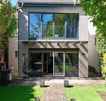 Achtung: Dieses Haus schafft Ansprüche - Langenfeld Immigrath