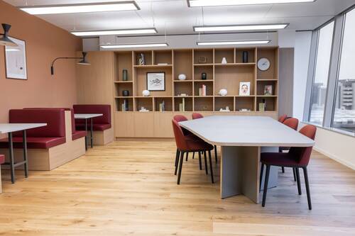 Regus_Frankfurt The Squaire_Germany_Centre 8553_Bu - Büro in Frankfurt am Main zur Miete