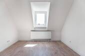 Wohnzimmer - 2 Zimmer Etagenwohnung zur Miete in Neustadt an der Weinstraße