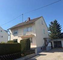 Wunderschön gelegenes Einfamilienhaus mit großem Potential in Pleß