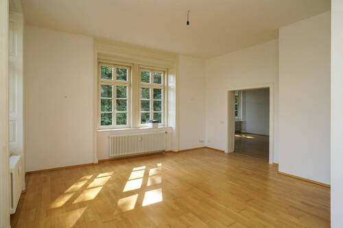 Essen - Etagenwohnung mit 157,50 m² in Radebeul zur Miete