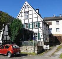 Modernisiertes ca. 150 m² großes Fachwerkhaus mit zwei Wohneinheiten zentral in Hagen- Hohenlimburg
