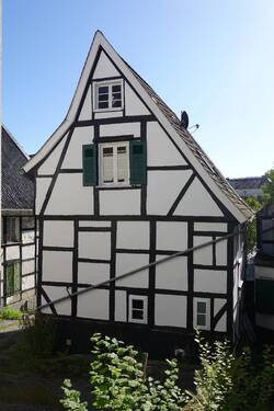 Rückansicht - 6 Zimmer Einfamilienhaus in Hagen