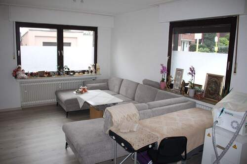 Wohnung - Mehrfamilienhaus, Wohnhaus mit 302,20 m&sup2; in Oberhausen zum Kaufen