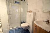 Gäste-Toliette mit Dusche ELW - 