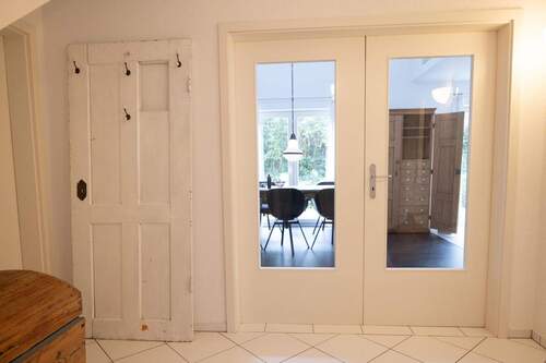 Flurbereich mit Blick in das Esszimmer - 