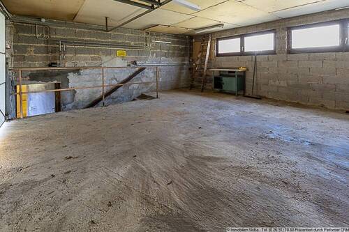 Doppelgarage mit Hauszugang - 