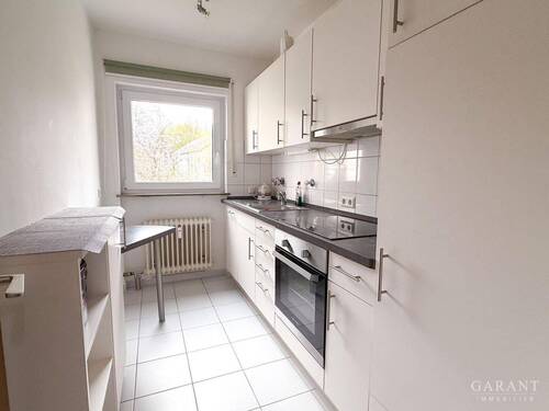 Küche - 2 Zimmer Etagenwohnung zur Miete in Stuttgart