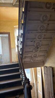 Treppenhaus - Mehrfamilienhaus, Wohnhaus in Zeitz zum Kaufen