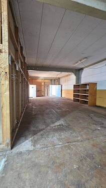 Teilansicht 4 Lagerfläche.jpg - Halle in Siebeldingen zur Miete