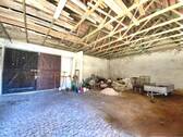 Große Garage - 