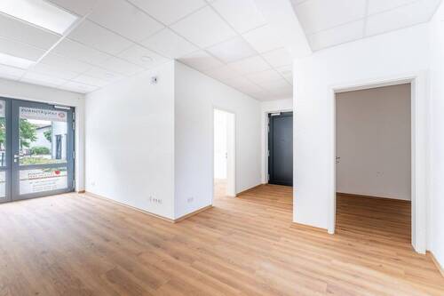 SO200977-HDR-1 - 4 Zimmer Büro zur Miete in Regensburg