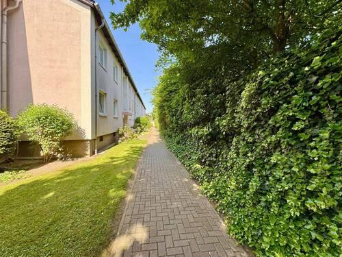 Zuweg zum Haus - 