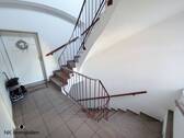 Treppenhaus - Etagenwohnung mit 64,00 m&sup2; in Zwickau zur Miete