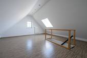 anteiliges DG-Zimmer - 