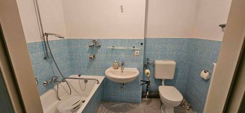 Bad mit Wanne.jpg - 