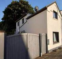 *PROVISIONSFREI UNTER MARKTWERT* Sanierungsobjekt auf 776 m² Grundstück - oder Neubau nach Wunsch - Brühl