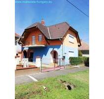 Wohnhaus in Balatonnähe - 149.000,00&nbsp;EUR Kaufpreis, ca.&nbsp; 110,00&nbsp;m&sup2;&nbsp;Wohnfl&auml;che in Balatonszentgyörgy (PLZ: 8710)