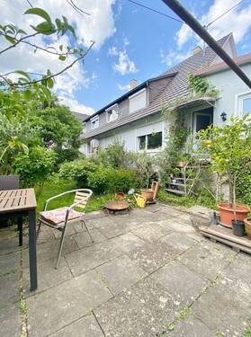 Ansicht Gartenseite - Anwesen in Ortskernlage - jede Menge Zukunftspotential