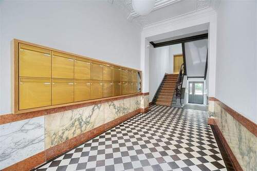 Foyer - 