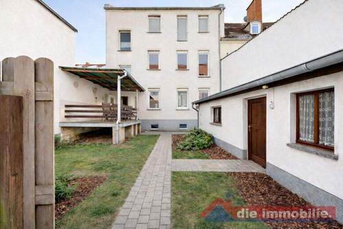 Geschützter Innenhof mit praktischen Außenflächen - 6 Zimmer Mehrfamilienhaus, Wohnhaus zum Kaufen in Burg