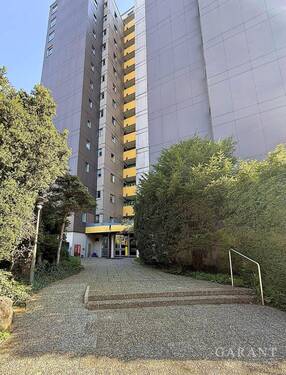 Außen - Groß, höher, besser: 4 Zimmer-Wohnung mit Sunset-Blick & Garage in Heidenheim