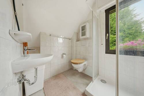 OG: Duschbad - 