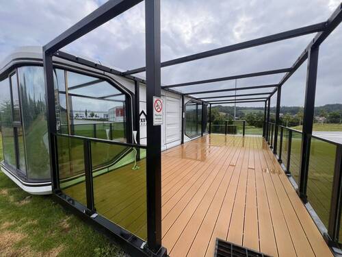 Luxuriöse Glaspavillions mit exklusiver Panorama-Aussichtsplattform - 