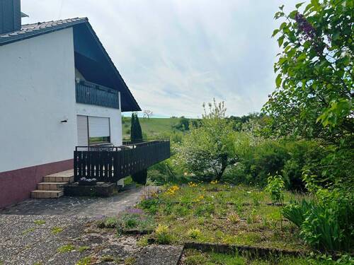 Garten neben dem Haus - 