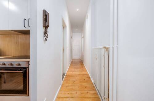 3 - 2 Zimmer Etagenwohnung in Berlin