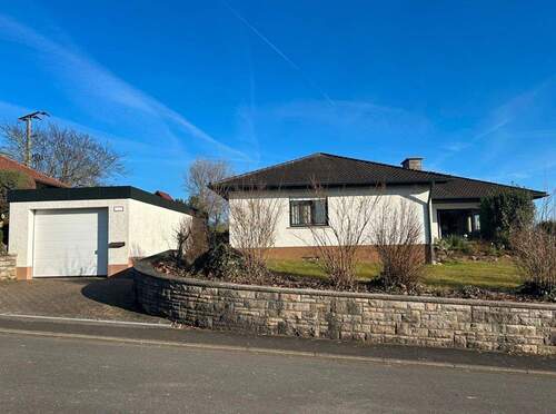 Außenansicht - 5 Zimmer Bungalow zum Kaufen in Schonungen