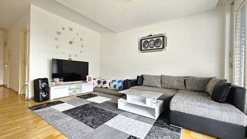 Bild 1 - 2 Zimmer Etagenwohnung zum Kaufen in Waldshut-Tiengen