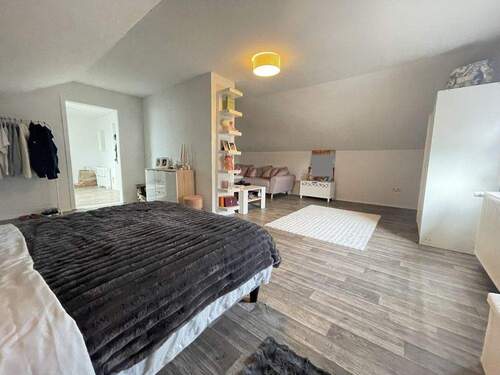 Schlafzimmer DG - 