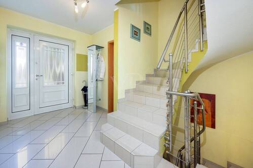 Eingangsbereich - 5 Zimmer Doppelhaushälfte in Velbert