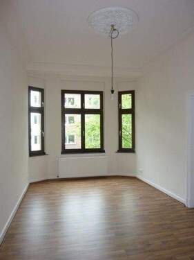 Wohnzimmer - D-Flingern-Nord: Top-Wohnlage - sanierte 3 Zi.Altbau-Whg.Jugendstilhaus, ca. 98 m², 2.OG., EBK möglich