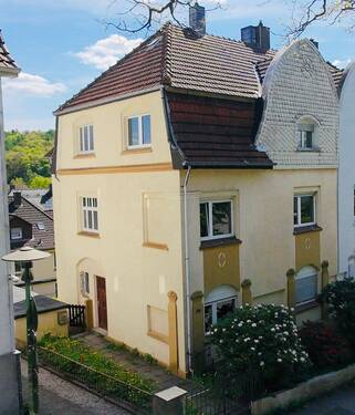 Front - Mehrfamilienhaus mit 3 Einheiten zu verkaufen! Provisionsfrei