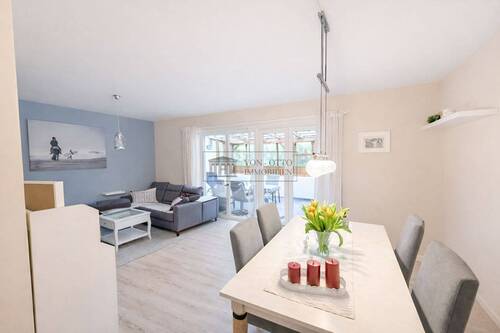 Wohnzimmer unten - 7 Zimmer Mehrfamilienhaus, Wohnhaus zum Kaufen in Bliestorf