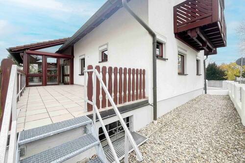 Terrassenzugang vom Garten - 