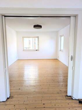 Wohnzimmer I - 3 Zimmer Etagenwohnung in Hameln