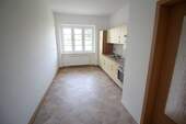 Küche - schöne 2-Raum-Wohnung mit Balkon und Einbauküche